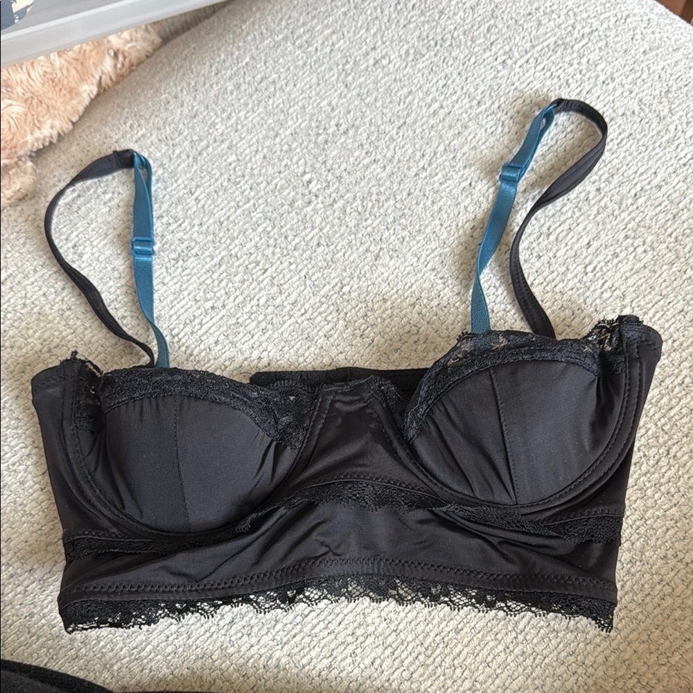 Anthropologie Elegant Black Lace Trim Bra, 32B